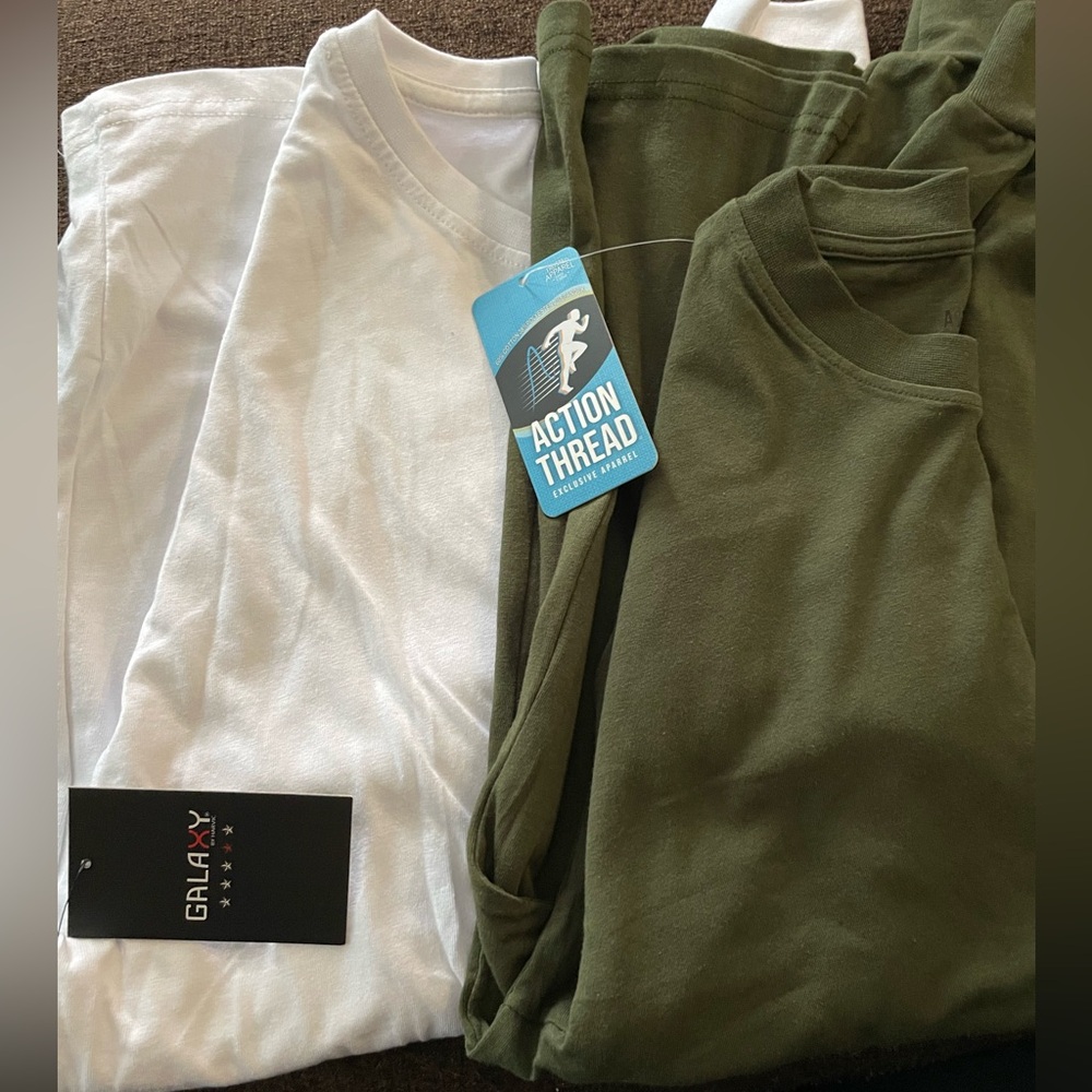 Mens bundle of  2 shirts White and Green Sz  lg brand new